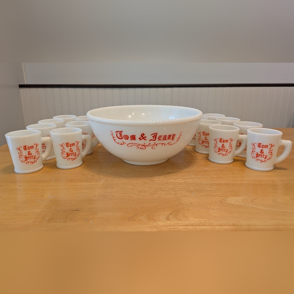 Vintage Tom & Jerry Punch Bowl Set with Mugs